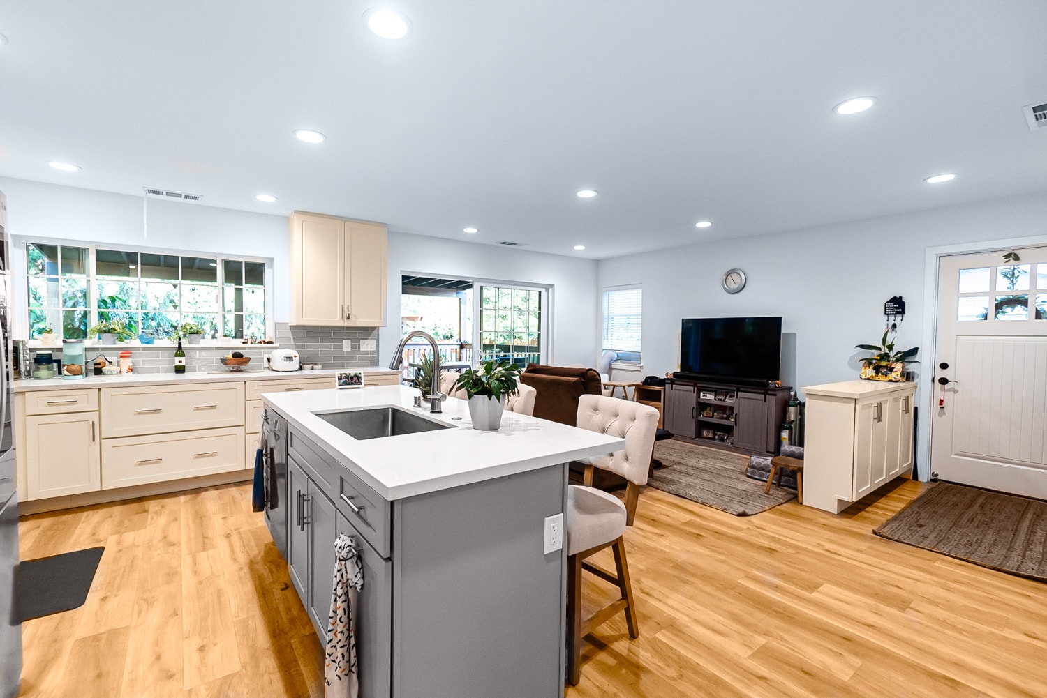 Adu, Mill Valley, New Key Construction